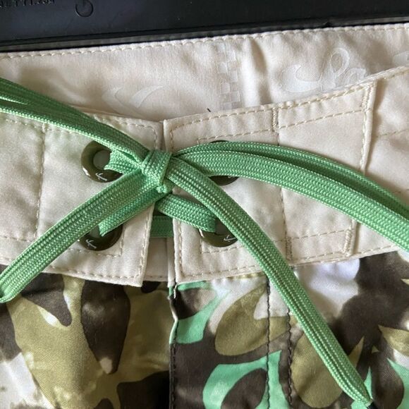 NEW Boys Swim Shorts Floral/Camoflauge Print - Picture 2 of 11